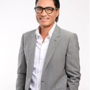 Jerry Weiger Chang board-certified labiaplasty surgeon