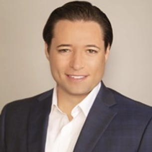 Samuel Salcedo board-certified labiaplasty surgeon