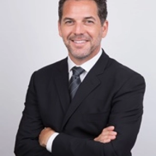 Kevin Brenner board-certified labiaplasty surgeon