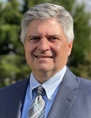 Neal Topham board-certified labiaplasty surgeon