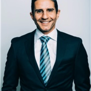 Shahram Salemy board-certified labiaplasty surgeon