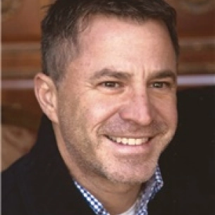 Howie Levinson board-certified labiaplasty surgeon