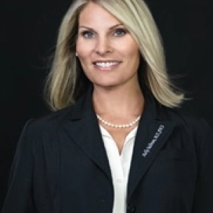 Kelly Sullivan board-certified labiaplasty surgeon