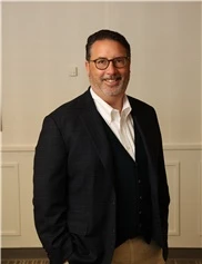 Thomas Davenport board-certified labiaplasty surgeon
