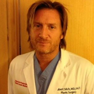 Robert Silich board-certified labiaplasty surgeon