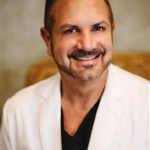 Eric Ashby board-certified labiaplasty surgeon