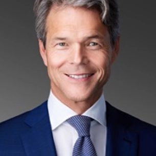 Mark Smith board-certified labiaplasty surgeon