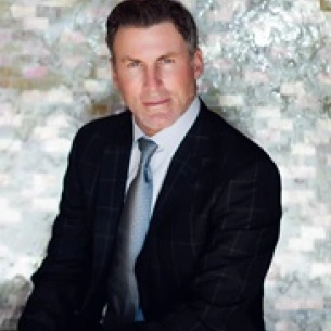 Paul Chasan board-certified labiaplasty surgeon