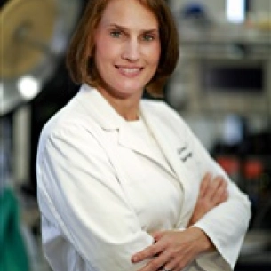 Jean Loftus board-certified labiaplasty surgeon
