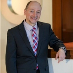 Ramzi Shehadi board-certified labiaplasty surgeon