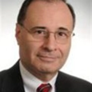 Larry Jonas board-certified labiaplasty surgeon