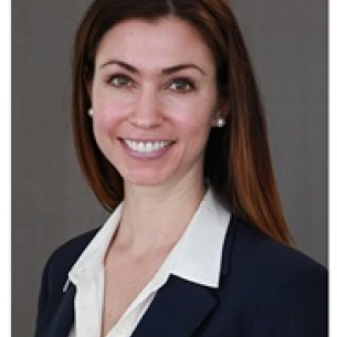 Lauren Chmielewski board-certified labiaplasty surgeon