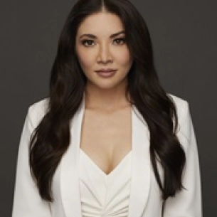 Erika Sato board-certified labiaplasty surgeon