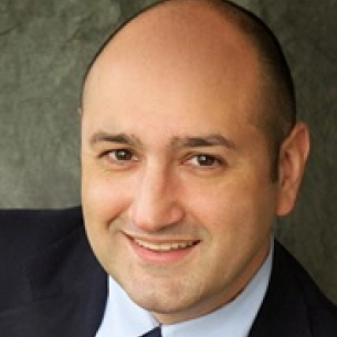 Yale Popowich board-certified labiaplasty surgeon