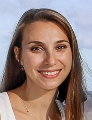Bella Avanessian board-certified labiaplasty surgeon