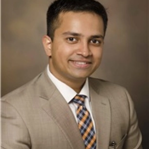 Raghu Nandan board-certified labiaplasty surgeon