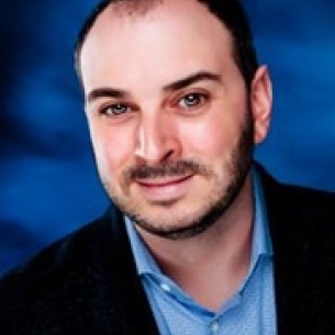 Alexander Kaminsky board-certified labiaplasty surgeon