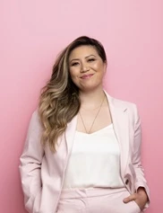 Wendy Chen board-certified labiaplasty surgeon