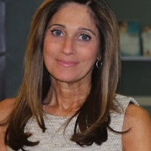 Caroline Glicksman board-certified labiaplasty surgeon