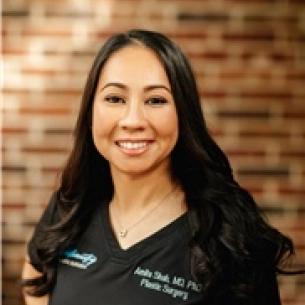 Amita Shah board-certified labiaplasty surgeon