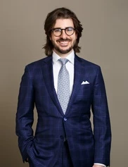 Richard McNally board-certified labiaplasty surgeon