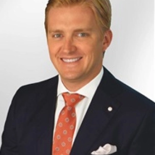 William North board-certified labiaplasty surgeon