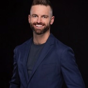 Joshua Rouch board-certified labiaplasty surgeon