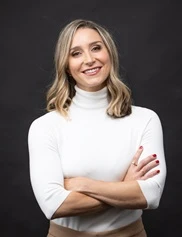 Megan Henderson Dreveskracht board-certified labiaplasty surgeon