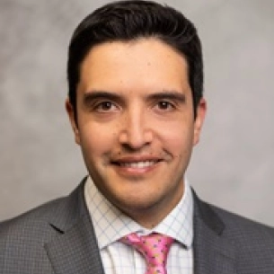 Nelson Rodriguez Unda board-certified labiaplasty surgeon