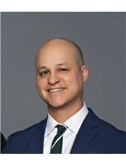 Aaron Berhanu board-certified labiaplasty surgeon