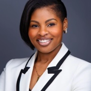 Olumayowa Abiodun board-certified labiaplasty surgeon