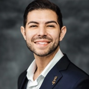 Armando Davila board-certified labiaplasty surgeon