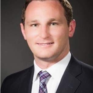Benjamin Schultz board-certified labiaplasty surgeon