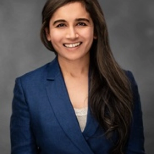 Ayesha Punjabi board-certified labiaplasty surgeon