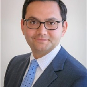 Neil Mauskar board-certified labiaplasty surgeon