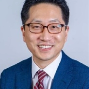 Daniel Park board-certified labiaplasty surgeon