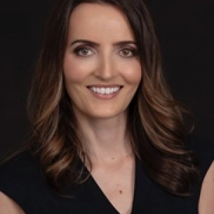Silvia Kurtovic board-certified labiaplasty surgeon