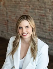 Katherine Kottwitz board-certified labiaplasty surgeon