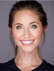 Chelsey Johnson board-certified labiaplasty surgeon