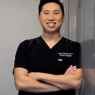 Pey-Yi Lin board-certified labiaplasty surgeon