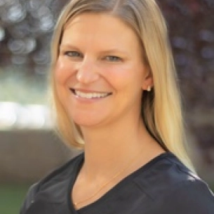 Rachel Macias board-certified labiaplasty surgeon