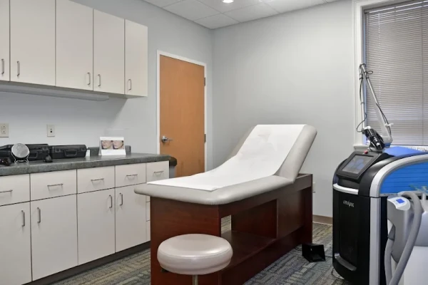 dr-thomas-c-mcfadden-md-advanced-cosmetic-surgery-1.png