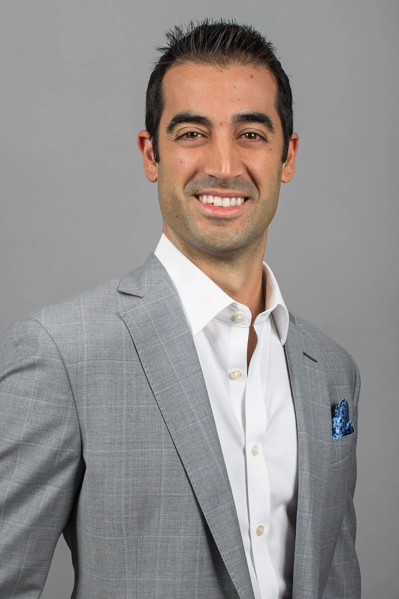 Alexander Zuriarrain, MD, FACS, South Miami, Florida, 33143