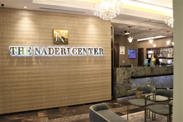 the-naderi-center-for-plastic-surgery-dermatology-4.jpg