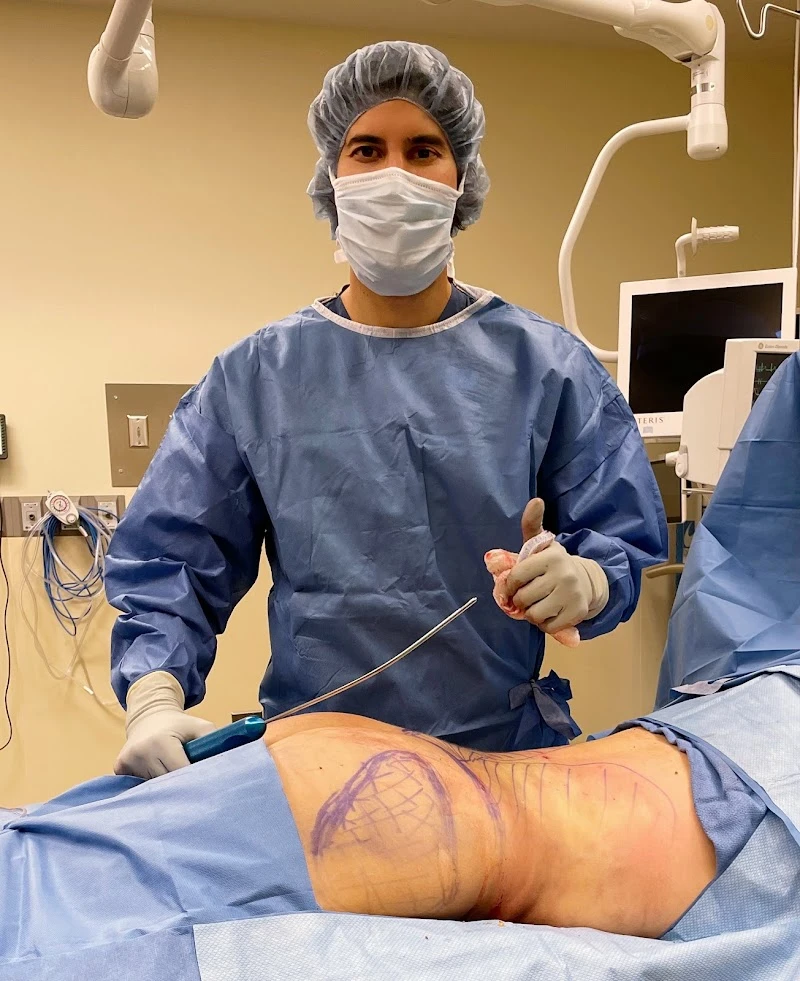 Dr Michael D Mirmanesh, MD, Plastic Surgeon, North Palm Beach, Florida, 33408