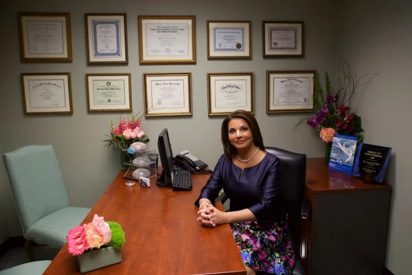michigan-cosmetic-surgery-mariam-awada-md-facs-3.jpg