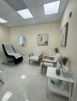 tran-plastic-surgery-llc-4.jpg