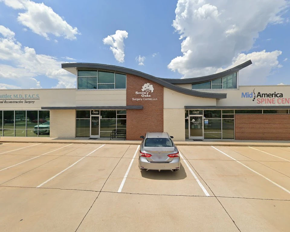 Seven Oaks Surgery Center, LLC, St. Louis, Missouri, 13625