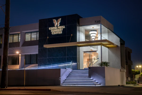 wave-plastic-surgery-aesthetic-laser-center-costa-mesa-4.png