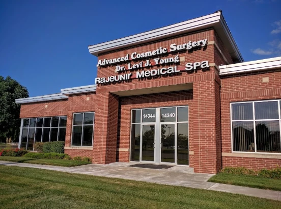 advanced-cosmetic-surgery-4.jpg